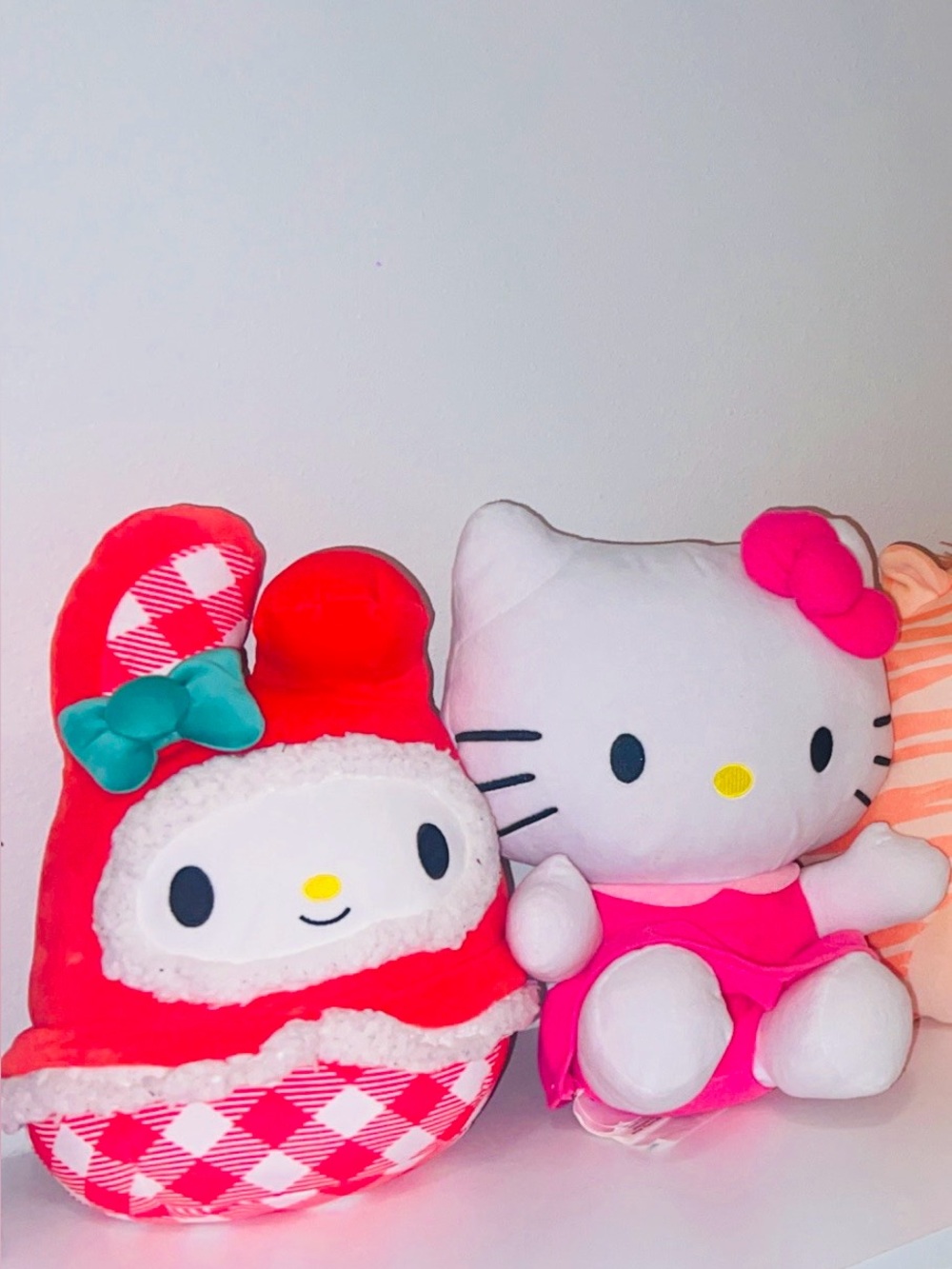 Sanrio Hello Kitty & My Melody Plush Duo - White, Pink, Red, Teal. Squishmallows
